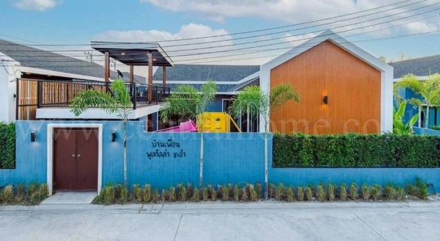 รหัสทรัพย์สิน : N1154บ้านเดี่ยว พูลวิลล่า บรีซ วัลเลย์ ชะอำ ติดถนนเพชรเกษม พร้อมอยู่ ราคาถูกที่สุดที่ตั้ง: ถนนเพชรเกษม ตำบลเขาใหญ่ อำเภอชะอำ จังหวัดเพชรบุรี 76120รายละเอียดทรัพย์- บ้านเดี่ยว 1 ชั้น เนื้อที่ 50 ตารางวา พื้นที่ใช้สอยประมาณ 180 ตารางเมตร- 3 ห้องนอน, 3 ห้องน้ำ, 1 ห้องนั่งเล่น, 1 ห้องครัว- พร้อมสระว่ายน้ำส่วนตัวระบบเกลือ และสไลเดอร์ 7 เมตร&nbsp;- มีโซนปาร์ตี้ข้างสระว�