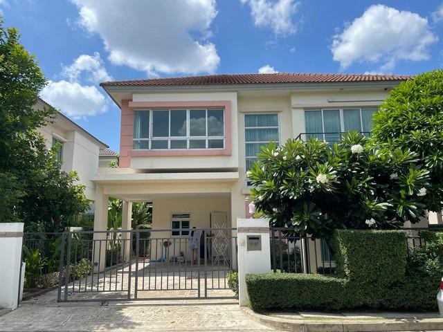 ให้เช่าบ้านเดี่ยว 2 ชั้น 54 ตรว. 3 ห้องนอน โครงการไลฟ์บางกอก บูเลอวาร์ด รามอินทรา 23 ใกล้ รถไฟฟ้าสีชมพูสถานีลาดปลาเค้าติดต่อ:: ชยา โทร/ID Line:: 0942823961Link Line:: https://line.me/ti/p/3xFA1An8Kcรหัส# T26-1095บ้านเดี่ยว 2 ชั้น โครงการไลฟ์บางกอก บูเลอวาร์ด รามอินทรา 23 ใกล้ รถไฟฟ้าสีชมพูสถานีลาดปลาเค้า• เนื้อที่ 54 ตารางวา• พื้นที่ 190ตารางเมตร• 3 ห้องนอน 3 ห้องน้ำ• 2 ที่จอดรถ• มีแอร์ ทุกห้อง / มีเครื่องทำน้ำอุ่น มีต