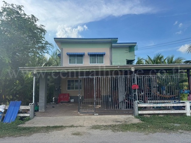 รหัสทรัพย์ : 7252บ้านเดี่ยว 2 ชั้น พร้อมที่ดิน 2 ไร่ รังสิต-นครนายก คลอง10 หนองเสือที่ตั้ง:&nbsp;ถนนเลียบคลองสิบ ตำบลบึงกาสาม&nbsp;อำเภอหนองเสือ&nbsp;จังหวัดปทุมธานี 12170รายละเอียดทรัพย์ :- บ้านเดี่ยว 2&nbsp;ชั้น เนื้อที่ 2 ไร่ พื้นที่ใช้สอย 200&nbsp;ตารางเมตร- 2&nbsp;ห้องนอน, 2&nbsp;ห้องน้ำ, 1&nbsp;ห้องครัว, 1 ห้องรับแขก, 2&nbsp;ที่จอดรถ- แอร์ 2 เครื่อง, ปั๊มน้ำ+แทงค์น้ำ 1 ชุด- พื้นชั้นบนและพื้นชั้นล่างแกรนิโต้- �