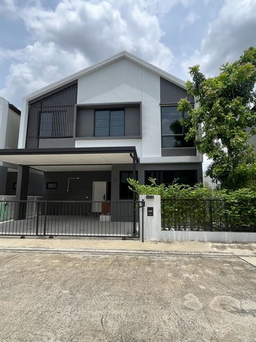 ขายขาดทุน บ้านแฝดอารมณ์บ้านเดี่ยว ดีไซน์ยุโรปสุดหรู ทำเลสายไหม-พหลโยธิน ในโครงการ Eternity Grove สายไหม-พหลโยธิน(เจ้าของขายขาดทุน ตัดใจปล่อยด่วน!)รหัสTTR 2940ทำเลดี สังคมคุณภาพ ในโครงการ Eternity Grove สายไหม-พหลโยธิน บ้านทรงอิสระ ผนังไม่ติดใคร ให้ความเป็นส่วนตัวสูงสุดเหมือนอยู่บ้านเดี่ยว ในราคาสุดคุ้มค่าที่หาไม่ได้อีกแล้ว!รายละเอียดบ้านขนาดที่ดิน: 35.80 ตารางวาพื้นที่ใช้สอย: