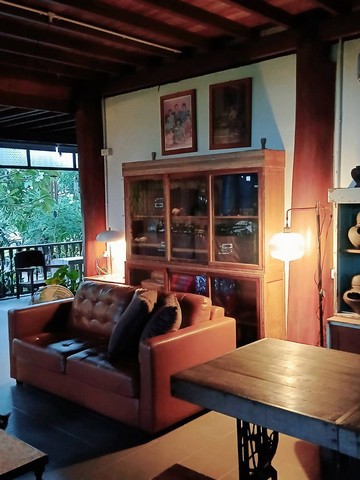 ให้เช่าบ้าน สถานที่ถ่ายทำ ทุกประเภท เช่น หนัง ละคร MV โฆษณา หนังสั้น คอนเท้นท์ และงานทุกประเภท  บ้านไม้ สวยตกแต่งแล้ว บ้านไม้สวยวิวทุ่งนา ย่านไทรน้อยบรรยากาศดีธรราชาติอากาศปลอดโปร่ง เย็นสบาย วิวดี ฟินสุดสุด อยู่แถวไทรน้อย สามารถตกลงและพูดคุยได้ เคยเป็นสถานที่ถ่ายทำหนัง ละคร และอื่นๆ มาก่อน สามารถนำเฟอร์หรืออุปกรณ์ตกแต่งเข้ามาได้สนใจ โทร/line :  0855608433                 096882