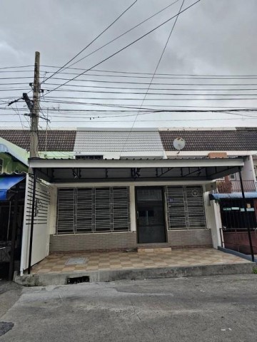 ให้เช่าทาวน์เฮ้าส์ 2 ชั้น ย่านพหลโยธิน 691 ใกล้ BTS สายหยุด 150 เมตร Renovated ใหม่ เหมาะทำธุรกิจ คาเฟ่ ร้านกาแฟ และอยู่อาศัยติดต่อ คุณช่อผกา โทร 0616198565 LINE 0616198565สำรอง LINE 0812523279 ส่งลิ้งก์ไว้ได้เลย- ให้เช่าทาวน์เฮ้าส์ 2 ชั้น ย่านพหลโยธิน 691 ใกล้ BTS สายหยุด 150 เมตร Renovated ใหม่ พร้อมพื้นที่ Commercial ชั้นล่าง- พื้นที่ใช้สอยรวมกว่า 200 ตร.ม.- ชั้น 1พื้นที่ Commercial (ประมาณ 100 ตร.ม.) พร้อมห้องน้ำส่วนตัวในพื้นที่ชั้น