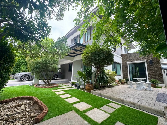 P750 ให้เช่าบ้านเดี่ยว 2 ชั้น โครงการ มัณฑนา บางนา กม.7 Mantana Bangna Km.7 ตกแต่งสวยพร้อมเข้าอยู่ให้เช่าราคา 78,000 บาท/เดือน สัญญาขั้นต่ำ 1 ปีติดต่อ คุณช่อผกา โทร 0616198565 LINE 0616198565สำรอง LINE 0812523279 ส่งลิ้งก์ไว้ได้เลย-ให้เช่าบ้านเดี่ยว 2 ชั้น โครงการ มัณฑนา บางนา กม.7 Mantana Bangna Km.7-ที่ดินขนาด 66 ตารางวา-พื้นที่ใช้สอย 176ตารางเมตร-หน้าบ้านหันทางทิศใต้-4 ห้องนอน 3 ห้องน้ำ-1 ห้องนั่งเล่น-1 ห้องครัว-จอดรถในบ้าน ไ�