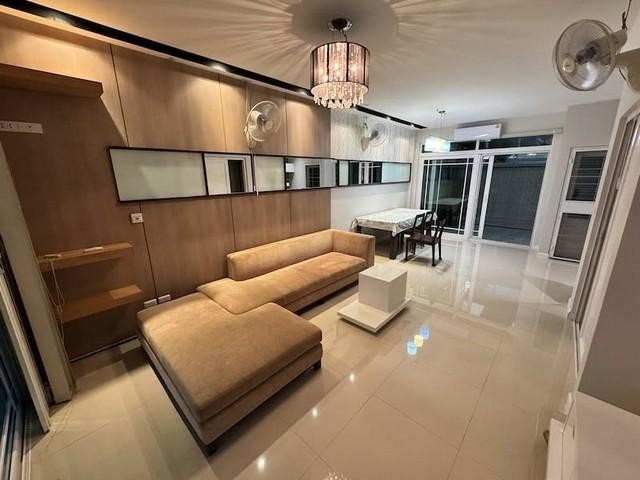ให้เช่าทาวน์โฮม 3 ชั้น ซอยนาคนิวาส 48 โครงการ เดอะเทอเรส ลาดพร้าว 71 ใกล้ รร. สตรีวิทยา ** Agent **ติดต่อ คุณบิว : 081 252 3279 ID line: 061 787 9691แอดไลน์กดที่ลิงค์นี้ได้เลยครับ : https://line.me/ti/p/SR5Ehdv_q-ติดต่อ คุณปอ : 061 619 8565ID line: 061 619 8565แอดไลน์กดที่ลิงค์นี้ได้เลยครับ : https://line.me/ti/p/zu0mm-ozFX** รหัส BT406** บ้านว่างหลังวันที่ 20 สิงหาคม 2569 **ราคา 26,000 บาท/เดือน รวมส่วนกลาง สัญญาเช่า 1 ปี ประกัน 2 เดือน ล่วงหน้า 1 เดือน- ไม่รับสัตว์เลี้ยง- ต่�