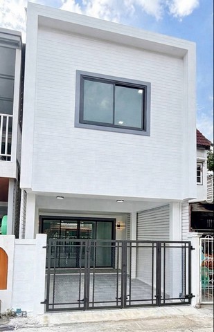 ขาย ทาวน์เฮ้าส์ 2 ชั้น หมู่บ้านพรทิพย์ ซอยบางศรีเมือง37 เนื้อที่ 17 ตารางวา ใกล้ท่าน้ำนนท์*** ราคาขาย 2,490,000 บาท ฟรีโอน****** สนใจติดต่อ คุณต่อ 089-175-6462 ***รายละเอียด (B1-0249)หมู่บ้านพรทิพย์ ซอยบางศรีเมือง37- เนื้อที่ 17 ตารางวา- 3 ห้องนอน 2 ห้องน้ำ - 1 ห้องครัว 1 โรงจอดรถบ้านหันหน้าทางทิศตะวันออกเฉียงใต้ชื่อโครงการ :  หมู่บ้านพรทิพย์ ซอยบางศรีเมือง37ที่ตั้ง : เทศบาลเมืองบางศรีเมือง อำเภอเ