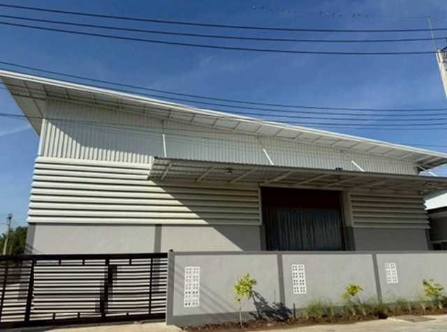 RK01074 โกดังสร้างใหม่ ขนาด 441-787 ตารางเมตร อำเภอบางไทร พระนครศรีอยุธยา ใกล้ตลาดโรงเกลือท้ายเกาะโกดัง ใกล้ตลาดโรงเกลือท้ายเกาะ สามโคกจังหวัดปทุมธานี อำเภอบางไทร จังหวัดพระนครศรีอยุธยาโกดังสร้างใหม่ มีว่าง 4 ยูนิตA4 - 224.50 ตารางวา 441 ตรม.  ออฟฟิศ 72 ตรม. 2 ห้องน้ำราคาเช่า 58,000/ เดือนA5- 259.75 ตารางวา 721 ตรม. ออฟฟิศ 62.50 ตรม. 2 ห้องน้ำราคาเช่า 62,000 /เดือนA6- 381.40 ตารางวา 787.50 ตรม. ออฟฟิศ 52.50 ตรม. 2 ห้องน้