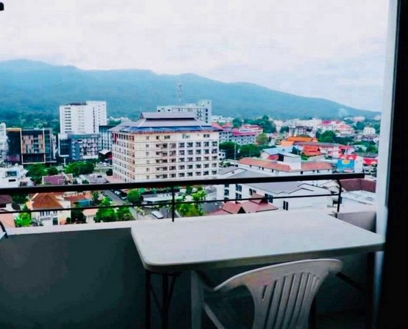 ให้เช่า 14,000 บาท/เดือน 57 ตร.ม. #Trio Condo #ห้วยแก้ว #วิวดอยสุเทพ ห้องกว้าง โปร่ง อยู่สบาย ทำเลดี ใจกลางเมืองเชียงใหม่ เดินทางสะดวก ใกล้แหล่งช้อปปิ้ง ร้านอาหาร คาเฟ่ และสถานศึกษารายละเอียดห้องชั้น 11ขนาด 57 ตร.ม.สิ่งอำนวยความสะดวกโครงการสระว่ายน้ำฟิตเนสระบบรักษาความปลอดภัยKey Card Accessที่จอดรถลิฟต์โดยสารสถานที่ใกล้เคียงMAYA Lifestyle Shopping CenterOne Nimmanถนนนิมมานเหมินทร์มหาวิทยาลัยเชียงใหม่ 