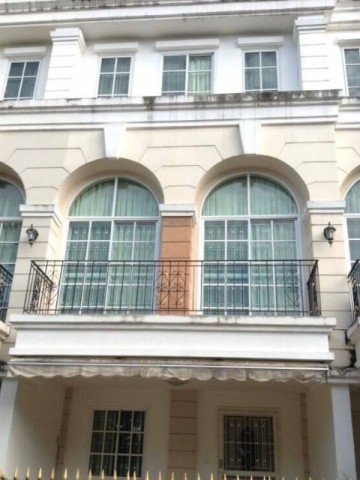 ✨ ให้เช่าทาวน์โฮม Plus city park หัวหมากใกล้ ABAC | Townhome for Rent Plus city park ???? ทำเลดี ใกล้ ABAC , RCA โรงเรียนนานาชาติเวลลิงตัน*** ค่าเช่าเพียง 29,500 บาท/เดือน **** 3 ห้องนอน | ???? 4 ห้องน้ำ* 2 ห้องรับแขก* จอดรถได้ 2 คัน✨ ตกแต่งสวย พร้อมเฟอร์นิเจอร์ครบ* พร้อมเข้าอยู่! สนใจติดต่อ คุณอรัญญาTel. 094-239-2464 Line: 089-510-3665━━━━━━━━━━━━━━ Contact: AranyaTel. 094-239-2464Line: 089-510-3665#บ้านเช่า #ทาวน์โฮมให้เช่า #บ้านเช่าหัวหมาก #บ้านเช่าใกล้เวลลิงตัน #WellingtonInternationalSc