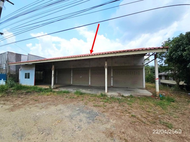 ขาย บ้านเดี่ยว/ทาวน์เฮ้าส์/คอนโด โกดัง จันทบุรี  ถนน สายจันทบุรี-สระแก้ว (ทล.317) ตำบล ทับช้าง อำเภอ สอยดาว จังหวัด จันทบุรี  ราคาโปรโมชั่น   3,699,000   บาท    ลดจาก   5,127,000   บาท ราคาโปรโมชั่นตั้งแต่วันที่ 1 กรกฎาคม 2569 – 30 กันยายน 2569  รายละเอียดทรัพย์ -  เนื้อที่ 263.00  ตารางวา  พื้นที่ใช้สอย 568 ตร.ม. -  บ้านหันไปทางทิศ ตก  พิกัดทรัพย์ : https://maps.app.goo.gl/9fQZijfDwSYiUKX6A  สถานที่ใกล้เคียง   -ตลาดทับช้าง -โรงเรียนบ้า