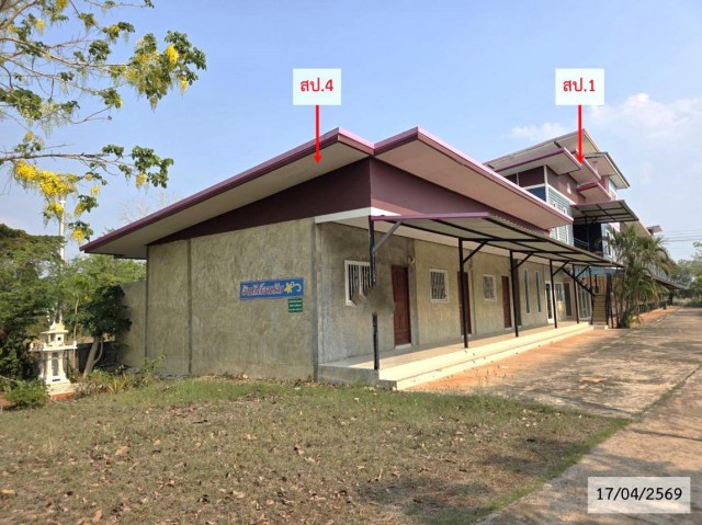 ขายอพาร์ทเม้นท์ 2 ชั้น เมืองสกลนคร    ถนน สายเชียงเครือ - ม.เกษตรศาสตร์   ตำบล เชียงเครือ อำเภอ เมืองสกลนคร จังหวัด สกลนคร  ราคาโปรโมชั่น  34,905,000  บาท    ลดจาก  44,630,000   บาท ราคาโปรโมชั่นตั้งแต่วันที่ 1 กรกฎาคม 2569 – 30 กันยายน 2569  รายละเอียดทรัพย์ -  เนื้อที่ 2840.00 ตร.ว.   พื้นที่ใช้สอย 1425.00 ตร.ม. -  33 ห้องนอน 35 ห้องน้ำ  -  บ้านหันไปทางทิศ เหนือ  พิกัดทรัพย์ : https://maps.app.goo.gl/eQ3CdxEiEA5zq3F6A  สถานที่ใกล้เคียง   - มหาว�