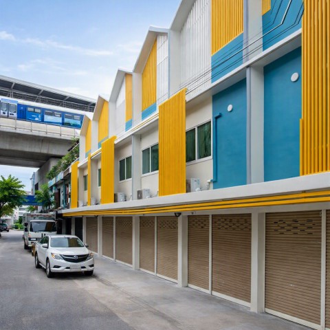 โลตัส จรัญสนิทวงศ์ MRT บางพลัด 505 ม. MRT สิรินธร 1.02 กม. 19,999 บาท/เดือน อาคารพาณิชย์รีโนเวทใหม่ 3 ชั้น 2นอน 2น้ำ อรุณอัมรินทร์ ปิ่นเกล้า และราชพฤกษ์ 16 ตร.ว. 147 ตร.ม.  Newly renovated 3 story commercial building near Lotus’s Charan Sanitwong, 19,999 baht/month only 505 m. from MRT Bang Phlat and 1.02 km. from MRT Sirindhorn. Featuring 2 bedrooms, 2 bathrooms, 147 sq.m. of usable space on 16 sq.wah of land, with a large kitchen, parking and excellent access to Charan Sanitwong, Borommaratchachonnani, Arun Amarin and Pinklao.ถนนจรัญสนิทวงศ์ บรมราชชนนี อรุณอัมรินทร์ แขวงบางพลัด เขตบางพลัด กรุงเทพมหานครขนาด 16