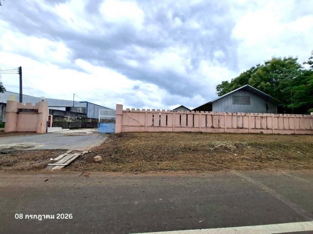 ขาย บ้านเดี่ยว/ทาวน์เฮ้าส์/คอนโด โกดัง เพชรบูรณ์  ถนน สายชนแดน - วังโป่ง (ทล.1205) ตำบล วังโป่ง อำเภอ วังโป่ง จังหวัด เพชรบูรณ์  ราคาโปรโมชั่น   13,796,000   บาท    ลดจาก    16,986,000  บาท ราคาโปรโมชั่นตั้งแต่วันที่ 1 กรกฎาคม 2569 – 30 กันยายน 2569  รายละเอียดทรัพย์ -  เนื้อที่ 4-0-27.00 ไร่  พื้นที่ใช้สอย 2,731.25 ตร.ม. -  บ้านหันไปทางทิศ ตะวันตก  พิกัดทรัพย์ : https://maps.app.goo.gl/qvk1ojYd3GqQjAjR6  สถานที่ใกล้เคียง   -องค์การบริหารส่วน�