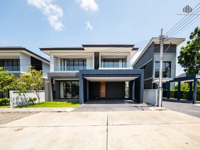 บ้านเดี่ยวหรู 2 ชั้น ใจกลางพุทธบูชา! Bourton Residence ใช้สอยเริ่มต้น 312 ตร.ม. 4 ห้องนอน 5 ห้องน้ำ 1 ห้องแม่บ้าน 3 ที่จอดรถ บนทำเลสงบ เป็นส่วนตัว ใกล้ถนนพุทธบูชา พระราม 2 ประชาอุทิศ สุขสวัสดิ์ และกาญจนาภิเษก เดินทางเข้า–ออกเมืองสะดวก ใกล้ทางด่วนและโครงข่ายรถไฟฟ้าในอนาคต.TPI-3440.ที่ตั้ง: Bourton Residence พุทธบูชา แขวงบางมด เขตทุ่งครุ กรุงเทพมหานครแผนที่: https://goo.gl/maps/LGPT46iSwY5chEqc8.รายละเอียดทรัพย์✅ บ้า�