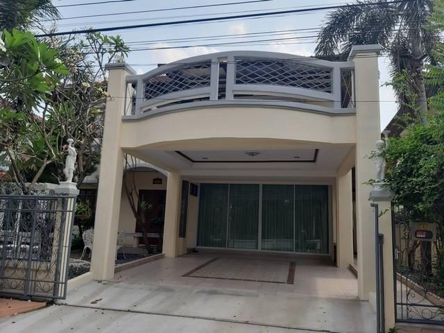ให้เช่าบ้านเดี่ยว 2 ชั้น 72 ตร.ว 300 ตรม. 4 ห้องนอน 3 ห้องน้ำ 1ห้องแม่บ้าน ใกล้ ร.ร.นานาชาติร่วมฤดี และ Bromsgrove(RH1586)ติดต่อAgent : คุณเด่นชัย: 09-8481-8989:06-2839-4747ID Line :0984818989เพอเฟค เพลส รามคำแหง 164ที่ตั้งซอย รามคำแหง 164แขวง มีนบุรี เขตมีนบุรี กรุงเทพมหานคร 10510บ้านเดี่ยว 2 ชั้น 72 ตร.ว. พื้นที่ใช้สอย 300 ตรม.4ห้องนอน 3ห้องน้ำ + 1ห้องแม่บ้าน ห้องน้ำ แอร์ 7 ตัวโต๊ะทานอาหาร ตู้อบ ไมโครเวฟ ตู้เย็น เครื่องซักผ้า ทีว�