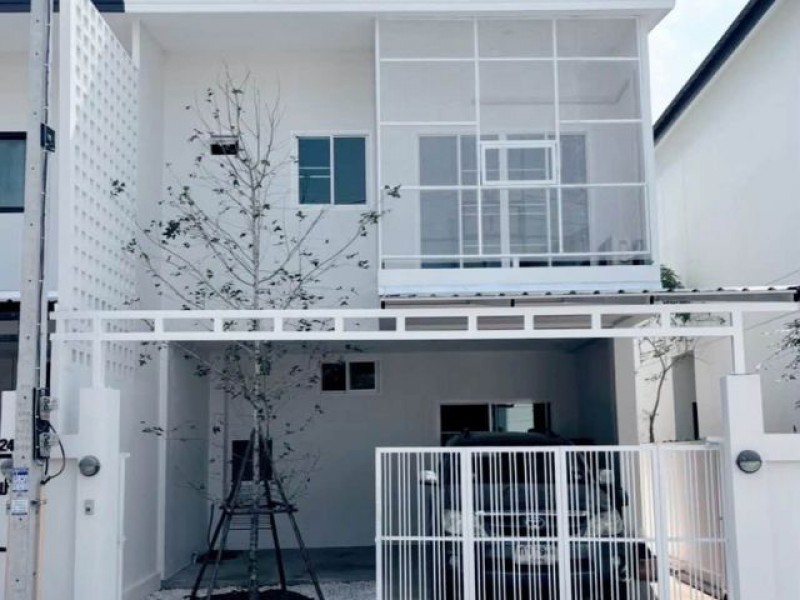 ให้เช่า 15,000/เดือน*ทาวน์เฮ้าส์ 2 ชั้น สารภี-ท่าวังตาลพื้นที่กว้าง เฟอร์นิเจอร์ครบ พร้อมเข้าอยู่บ้านว่างหลัง 20 ก.ย. 69ใกล้เวียงกุมกาม และ ถ.วงแหวนรอบ 2 .รายละเอียดบ้านเนื้อที่ดิน 30 ตารางวาพื้นที่ใช้สอย 160 ตารางเมตร3 ห้องนอน3 ห้องน้ำเฟอร์นิเจอร์ครบเครื่องปรับอากาศ 3 เครื่องเครื่องทำน้ำอุ่น 1 เครื่องตู้เย็น 1 เครื่องไมโครเวฟ 1 เครื่องเครื่องซักผ้า 1 เครื่องสามารถเลี้ยง�