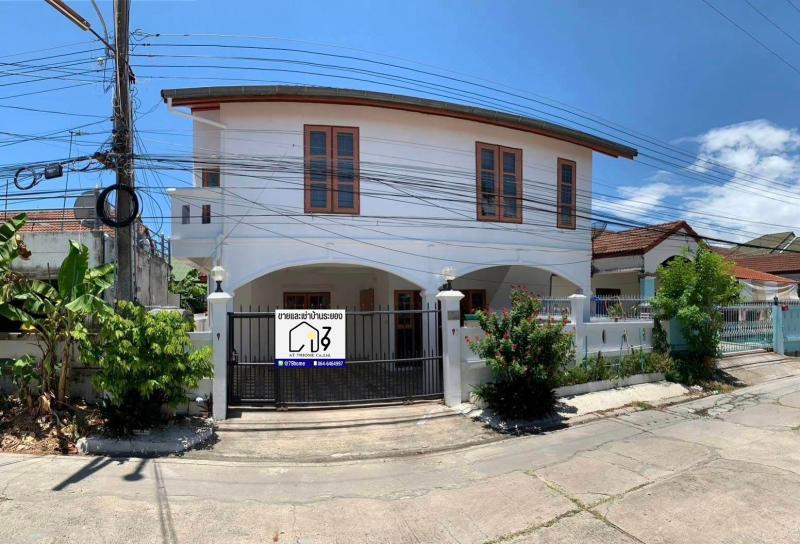 ให้เช่าบ้านเดี่ยวหลังใหญ่ ใกล้รร.อัสสัมชัญ ตัวเมืองระยอง บ้านเปล่าไม่มีเฟอร์นิเจอร์  ราคาเช่า 9,000/เดือน สัญญา 1 ปี  รายละเอียดบ้าน 3 ห้องนอน2 ห้องน้ำ1 ห้องโถง1 ห้องเก็บของ1 ที่จอดรถ  แอร์ 2 เครื่อง  เครื่องทำน้ำอุ่น 1 เครื่อง สถานที่ใกล้เคียง รร.อัสสัมชัญ ระยองรร.เซนโยเซฟโฮมโปร ศูนย์การค้าแพชชั่น สำนักงานราชการจังหวัดระยอง สี่แยก PMY รหัสทรัพย์ 7969208สนใจ / สอบถาม / นัดดูบ