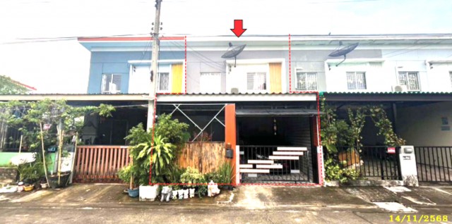 ขายทาวน์เฮ้าส์ปทุมธานี โครงการ บ้านพฤกษา 64/2    ถนน เลียบคลองสาม ตำบล คลองสาม อำเภอ คลองหลวง จังหวัด ปทุมธานี  ราคา  1,650,000  บาท  ( ราคาต่อรองได้ )  รายละเอียดทรัพย์ -  เนื้อที่ 18.60 ตร.ว.   พื้นที่ใช้สอย 114.00 ตร.ม. -  1 ที่จอดรถ  -  บ้านหันไปทางทิศ  ใต้  พิกัดทรัพย์ : https://maps.app.goo.gl/5zgqYqD5CYCMdmrF6  สถานที่ใกล้เคียง   - ตลาดจัมโบ้ คลอง 3 - บิ๊กซี รังสิต คลอง 3 - ตลาดไทยสมบูรณ์ รังสิต-คลองสาม - วัดเกิดการอุดม  รหั�