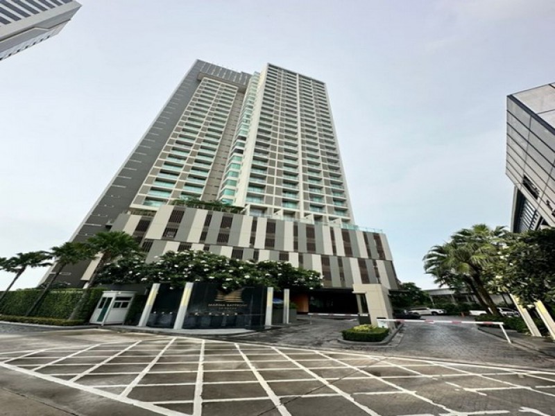 TEL:088-559 5199 คุณเอLine:https://line.me/ti/p/C0eGe0whLXขายพร้อมผู้เช่า Marina Bayfront Srirachaราคาขาย 3.5 ล้านบาท (ยังไม่รวมค่าโอน)ชั้น 12 วิวเมืองและทะเลเฉียงขนาด 48 ตร.ม.1 ห้องนอน1 ห้องน้ำห้องสวย ตกแต่งบิวท์อิน พร้อมเข้าอยู่ เฟอร์นิเจอร์และเครื่องใช้ไฟฟ้าครบขายพร้อมผู้เช่า เหมาะสำหรับนักลงทุน รับรายได้ต่อเนื่องทันที* สัญญาเช่า : 6/10/2025 – 5/10/2026* ค่าเช่า : 15,000 บาท/เดือน)สิ่งอำนวยความสะดวก* สระว่ายน้ำ* ฟิตเนส* จุดชมว�