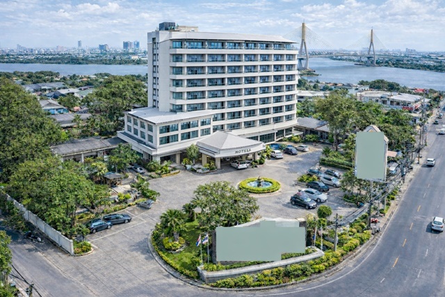 MRTสะพานพระนั่งเกล้า 1.1 กม.เซ็นทรัล Northville  โรงแรม4-5ดาว ให้เช่า 161 ห้อง ที่จัดประชุม 500 ที่นั่ง วิวแม่น้ำเจ้าพระยา วัดกลางบางซื่อ 900 ม.  9,002 ตร.ม. 5ไร่กว่า 2,999,999 บาทต่อเดือน Central Northville Hotel 4-5 stars for Rent 161 Rooms Chao Phraya River View Near MRT PhraNangKlaoBridge 1.1km.Conference venue with 500 seats Wat Klang Bang Sue 900 m. Total usable area over 9,002 sq.m. on Land 5Rai 2,999,999 Baht per monthถนนนนทบุรี ตำบลสวนใหญ่ อำเภอเมืองนนทบุรี จังหวัดนนทบุรี 11000ขนาดพื้นที่ใช้สอยรวม 9,002 ตร.ม. หรือ 2250.5 ตร.ว.Total usable area 9,002 sq.m. or 2250.5 sq.wahโรง