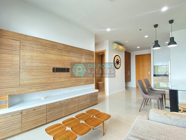Circle Condominium (Agent Post)                        1 Bedroom 1 Bathroom for Sale ** SELLING PRICE : 4,700,000 Baht (Transfer Fee 50/50) **Listing ID : A2646Location : Phetchaburi 36 Alley Room Type : 1 Bedroom 1 BathroomRoom Size : 45 Sq.m.Function :- Fully Furnished- Gym / Swimming pool / Sauna - Near BTS Nana, MRT Petchaburi, Airportlink Makkasanเซอร์เคิล คอนโดมิเนียม ขาย 1 ห้องนอน 1 ห้องน้ำ ** ราคาขาย : 4,700,000 บาท (ค่าโอนกรรมสิทธิ์ 50/50) **Listing ID : A2646พื้นที่ : เพชรบุรี 36ประเภท : 1 ห้องนอน 1 ห้องน้ำขนาด : 45 ตารางเมตรFunction :- ตกแต่งพร้อมอาศัย ฯ- ส่วนกลางประกอบด้วย ฟิตเนส / สระว่ายน้ำ / ซาวน่า ฯ- อยู่ใกล้ BTS นา�