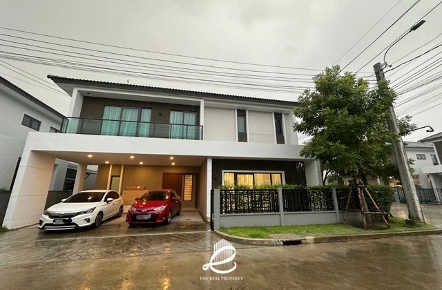 บ้านเดี่ยว 2 ชั้น Type ใหญ่สุดในโครงการ CENTRO Vibhavadi Corner Unitเซนโทร วิภาวดีที่ตั้ง : ถนนช่างอากาศอุทิศ แขวงดอนเมือง เขตดอนเมือง กทม.ราคา : 80,000 บาท/เดือน (สัญญา 1 ปี)ID : HM251รายละเอียด :บ้านเดี่ยว 2 ชั้น เนื้อที่ 63 ตร.ว.ขนาดพื้นที่ใช้สอย 274 ตร.ม.5 ห้องนอน 5 ห้องน้ำ3 ที่จอดรถบ้านตกแต่งสวยพร้อมอยู่ContactLine : @therealpropertyWechat : TheRealPWhatsApp : +66 82 269 6289Tel : 092-628-9945 BaimintCall : 082-269-6289 Mo for EN/TH