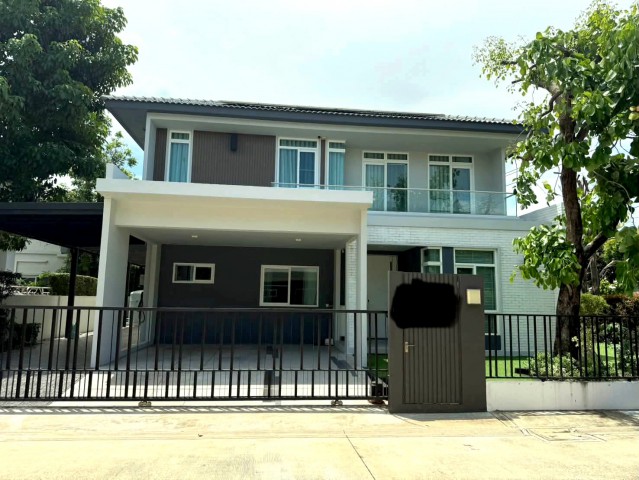 ให้เช่า #บ้านเดี่ยว หมู่บ้านมัณฑนา 2 บางนา กม.7 ซอยราชวินิตบางแก้ว #ใกล้เมกาบางนาราคาเช่า : 100,000 บาท/เดือน#รายละเอียดประเภท : บ้านเดี่ยว 2 ชั้นหมู่บ้าน : มัณฑนา 2 บางนา กม.7ขนาดที่ดิน : 86 ตารางวาพื้นที่ใช้สอย : 222 ตรม.จำนวนห้อง : 4 ห้องนอน 5 ห้องน้ำ• 2 ห้องนั่งเล่น/รับแขก• 1 ห้องอเนกประสงค์• 1 ห้องครัว• 1 ห้องแม่บ้านที่จอดรถ : 4 คันทิศบ้าน : ทิศใต้เฟอร์นิเจอร์ / เครื่องใช้ไฟฟ้า : บ้าน�