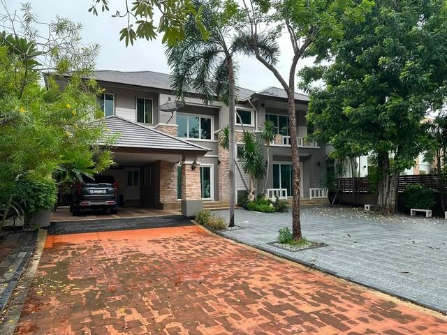 ให้เช่าบ้านเดี่ยว 2 ชั้น หมู่บ้านณุศาศิริ บางนา ถนนกิ่งแก้ว บางพลี สมุทรปราการ เฟอร์นิเจอร์ครบพร้อมอยู่ราคาเช่า 70,000 บาท / เดือน ( ประกัน 2 เดือน ล่วงหน้า 1 เดือน )ที่ตั้ง ถนนกิ่งแก้ว หมู่บ้านณุศาศิริ บางนา ตำบลบางพลีใหญ่ อำเภอบางพลี สมุทรปราการ 10540ติดต่อ : คุณภัสพงณ์ 0634098164Line : deedaa24https://www.facebook.com/profile.php?id=61581484955548เนื้อที่ 173 ตารางวา พื้นที่ใช้สอย 420 ตารางเมตร จำนวน 2 ชั้น 3 ห้องนอน 4 ห้องน้