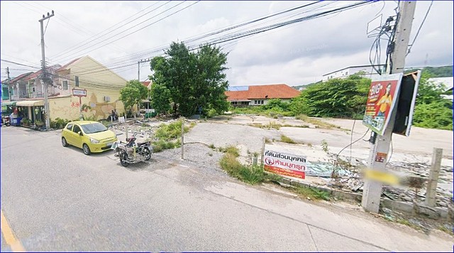 ที่ดินหายาก ทำเลธุรกิจ ค้าขายได้ ติดถนนใหญ่กลางเมืองหัวหิน ติดถนน2ด้าน 298 ตรว. ซ.หัวหิน94 โทร 086-301-6161ลงทุนให้เช่าทำการค้าได้หลากหลาย ทำอพาร์ตเม้นได้  T. o86-3ol-6l6l+ที่ดินเนื้อที่ 298.1 ตรว. อ.หัวหิน  จ.ประจวบคีรีขันธ์+หน้ากว้าง (ติดถนนหัวหิน94 ) ประมาณ27 เมตร   ลึก(ติดซอยบ่อนไก่12) ประมาณ 43 เมตร+ราคา ลดจาก27ล้าน  เหลือเพียง 21.9 ล้านบาท เท่านั้น คุ้มมากๆค่ะ(กรณีให้ร้านสะดวกซื้อเช่า ผลตอบแ