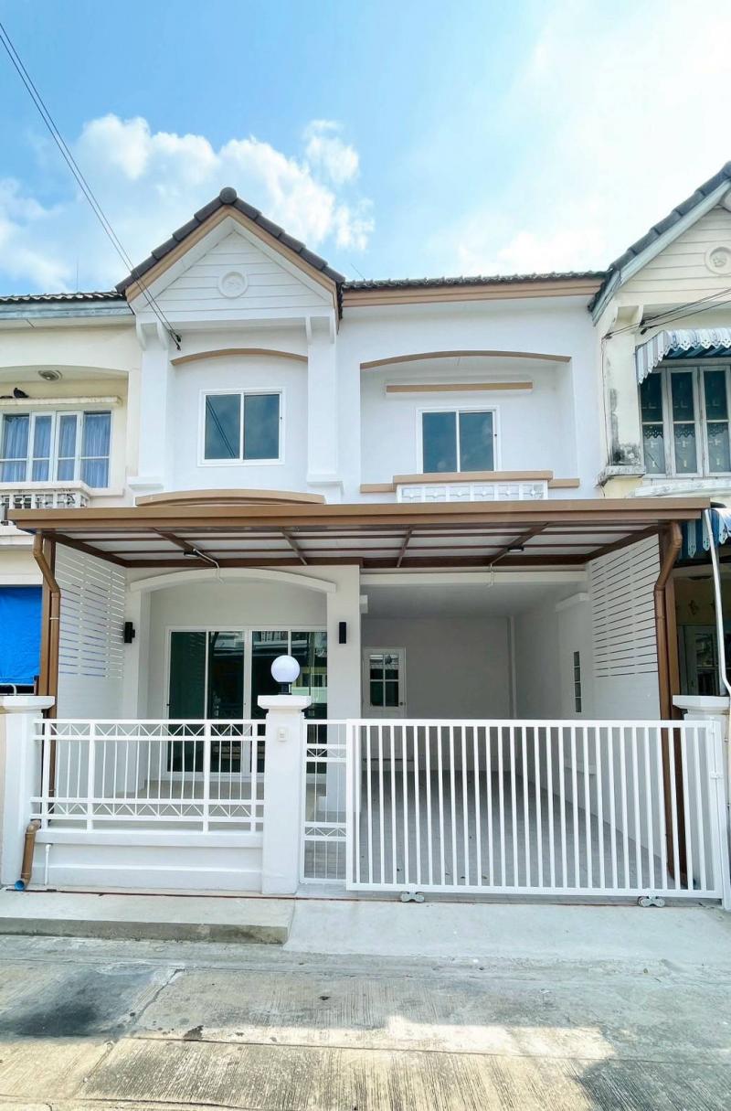 RealEstate 905-51 บุศรินทร์ ถนนบ้านกล้วย WAL0078 ขายด่วน! ทาวน์เฮาส์ 2 ชั้น โครงการคุณภาพแลนด์แอนด์เฮ้าส์ (L&H) หมู่บ้านบุศรินทร์ (ซอยบ้านกล้วย-ไทรน้อย | นนทบุรี)✨ บ้านสภาพดี ฟังก์ชันครบ สังคมน่าอยู่อุ่นใจตามมาตรฐาน L&H พร้อมหิ้วกระเป๋าเข้าอยู่!ราคาเพียง 2,090,000 บาท (ฟรีค่าโอน!)จุดเด่นและฟังก์ชันบ้าน:• เนื้อที่กว้าง 20.5 ตารางวา (ต่อเติมห้องครัวเรียบร้อยแล้ว)• 3 ห้องนอน / 2 ห้องน้ำ / 1 ที่�