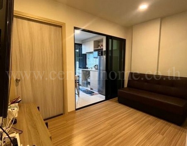 รหัสทรัพย์ N1190คอนโด ฮอลล์มาร์ค ลาดพร้าว-โชคชัย 4 เฟส 1 ทำเลดีมาก ราคาถูกที่สุดที่ตั้ง : ถนนสังคมสงเคราะห์&nbsp;แขวงสะพานสอง&nbsp;เขตวังทองหลาง&nbsp;กรุงเทพมหานคร 10310รายละเอียดทรัพย์- พัฒนาโครงการ โดย บริษัท ชีวาทัย จำกัด (มหาชน)- คอนโด Low Rise 8&nbsp;ชั้น&nbsp;อาคาร B ชั้น 7&nbsp;เนื้อที่ 39.77&nbsp;ตร.ม.- 1 ห้องนอน, 1 ห้องน้ำ, 1 ห้องนั่งเล่น, 1 ห้องครัว- แอร์ 2 ตัว, ทีวี, ตู้เย็น, ไมโครเวฟ, เครื่องทำน้ำอุ่น, ประต