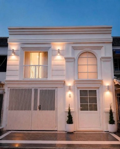PP531 ขาย ทาวน์เฮ้าส์ 2 ชั้น ซอยสุขุมวิท 93 พึ่งมี รีโนเวทใหม่สวยพร้อมอยู่ขายราคา 8,690,000 บาท แต่งใหม่พร้อมอยู่ติดต่อ คุณช่อผกา โทร 0616198565 LINE 0616198565สำรอง LINE 0812523279 ส่งลิ้งก์ไว้ได้เลย-ขายทาวน์เฮ้าส์ 2 ชั้น ซอยสุขุมวิท 93 พึ่งมี รีโนเวทใหม่สวยพร้อมอยู่-ใกล้ BTS บางจาก -ขนาดที่ดิน 20 ตร.ว.-พื้นที่ใช้สอย 160 ตร.ม.-4 ห้องนอน-3 ห้องน้ำ-ครัวไทย / ครัวยุโรป-ที่จอดรถในบ้าน 1 คัน + ที่จอดรถหน้าบ้าน 1 คัน รว