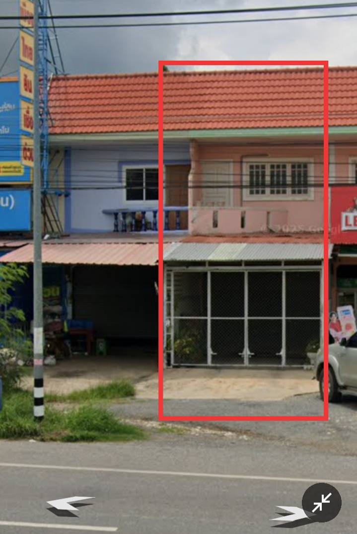 ขาย ! อาคารพาณิชย์ 2 ชั้น ทำเลทองใกล้สี่แยกไฟแดง โคกตูม ลพบุรี เหมาะค้าขาย/เปิดออฟฟิศ • ที่ตั้ง: สี่แยกไฟแดง ซอย 6 ต.โคกตูม อ.เมืองลพบุรี จ.ลพบุรี 15000 (ใกล้กับเมืองไทยแคปปิตอล ศูนย์บริการซอย 6)ขนาดเนื้อที่ 36 ตารางวา พื้นที่ใช้สอยกว่า200 ตารางเมตร รายละเอียดอาคาร (พร้อมอยู่/พร้อมทำธุรกิจ)• ประเภท: อาคารพาณิชย์/ตึกแถว 2 ชั้น• ฟังก์ชัน:• 2 ห้องนอน (1 ห้องนอนหลัก / 1 ห้องกั้นเพิ�