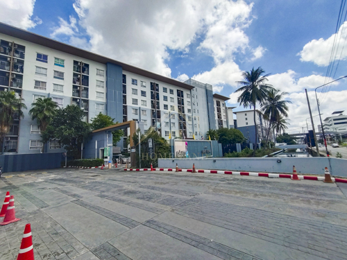 BHL1365Plum Condo พลัม คอนโด บางใหญ่ สเตชั่น เฟส 2ที่ตั้ง :  ต.บางรักพัตนา อ.บางบัวทอง จ.นนทบุรีรายละเอียดบ้าน- เนื้อที่ 25.05 ตร.ม.- อาคาร E มีทั้งหมด 7 ชั้น อยู่ที่ชั้น 3- 1 ห้องนอน 1 ห้องน้ำ- จอดรถได้ 1 คัน - เครื่องปรับอากาศ 1 เครื่อง- หันหน้าทิศใต้- ค่าส่วนกลาง 10,160 ต่อปี / ตารางวาล่ะ 36 บาท- วิวเมืองสถานที่ใกล้เคียง- โรงพยาบาลเกษมราษฎร์ อินเตอร์ เนชั่นแนล- ตลาดบางใหญ่- อิเกีย บางใหญ่- ศูนย์กา�