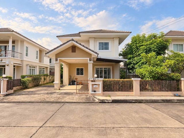 #โซนรวมโชค – #ลากูน่า10 | ให้เช่า 20,000 บาท/เดือนบ้านใหม่สุดของโครงการ พร้อมเข้าอยู่ | ใกล้ส่วนกลาง | เดินทางสะดวกรายละเอียดบ้านที่ดิน 58 ตร.วาพื้นที่ใช้สอย 150 ตร.ม.3 ห้องนอน | 2 ห้องน้ำ3 จุดอาบน้ำ + อ่างอาบน้ำเฟอร์นิเจอร์ Built-in ครบทุกห้องแอร์ 4 เครื่อง ครบทุกห้องTV 1 เครื่องไมโครเวฟตู้เย็นเตาไฟฟ้า + ฮูดดูดควันเครื่องซักผ้า ใหม่โซฟาหนังคุณภาพดีจอดรถได้ 2 คัน ทั้งในร่มและกลางแจ