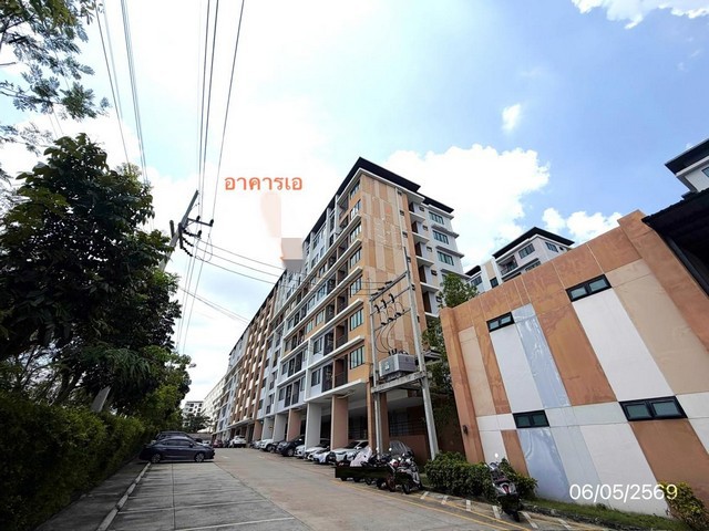 ขาย คอนโด จี คอนโด   ซอยศรีราชา-หนองยายบู่ 20 ถนนศรีราชา-หนองยายบู่ ตำบลสุรศักดิ์ อำเภอศรีราชา ชลบุรี  ราคา 1,356,000 บาท ( ราคาต่อรองได้ )  รายละเอียดทรัพย์ -  เนื้อที่ - ตารางวา  พื้นที่ใช้สอย 28.83 ตารางเมตร -  1 ห้องนอน 1 ห้องน้ำ  -  1 ที่จอดรถ  -  คอนโดหันไปทางทิศ  พิกัดทรัพย์ :  https://maps.app.goo.gl/ZCppvb3L1Hqi89mF9  สถานที่ใกล้เคียง   - ตลาดวรกิจพลาซ่า - โลตัส ศรีราชา - โรบินสัน ศรีราชา - เซ็นทรัล ศรีราชา รหัสทร