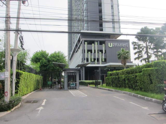 ขายคอนโด ยู ดีไลท์ เรสซิเดนซ์ พัฒนาการ-ทองหล่อ ถนนพัฒนาการ  แขวงสวนหลวง เขตสวนหลวง กรุงเทพมหานคร  ถนนพัฒนาการ  แขวงสวนหลวง เขตสวนหลวง กรุงเทพมหานคร  ราคา 2,980,000 บาท  ( ราคาต่อรองได้ )  รายละเอียดทรัพย์ -  พื้นที่ใช้สอย 35.00 ตรว. -  1 ห้องนอน 1 ห้องน้ำ  -  1 ที่จอดรถ   พิกัดทรัพย์ : https://maps.app.goo.gl/ddmgjjWfTwojehNe8  สถานที่ใกล้เคียง   - บิ๊กซี หัวหมาก - โลตัส สุขุมวิท 50 - บิ๊กซี เอกมัย - บิ๊กซี เอ็กซ์ตร้า อ่
