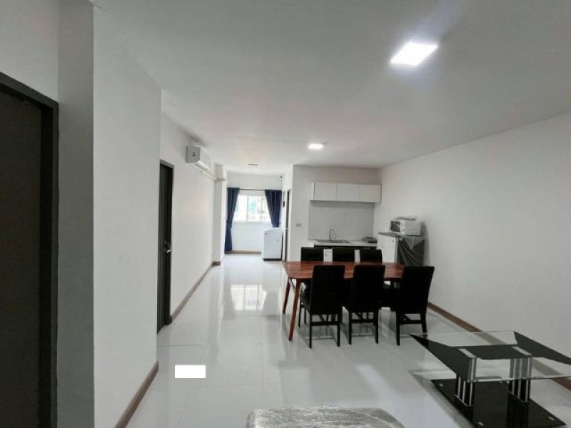 ให้เช่า 9,500/เดือน* SR Land Condo (2 ห้องนอน)ใกล้เซ็นทรัล เฟสติวัล 10 นาทีห้องปรับปรุงใหม่เอี่ยม เฟอร์ฯครบ.ชั้น 6 วิวดีขนาด 75 ตร.ม.2 ห้องนอน 2 ห้องน้ำ.เฟอร์นิเจอร์แอร์3ตัวเครื่องทำน้ำอุ่นตู้เย็นไมโครเวฟเตาไฟฟ้าเครื่องซักผ้าเตียงนอน 6 ฟุต2 เตียงโต๊ะเครื่องแป้งโซฟาขนาดใหญ่ชุดรับประทานอาหาร 6ที่นั่งตู้เสื้อผ้า.ตรงข้ามตลาดแม่กวง ต.สันนาเม็ง อ.สันทราย7-11 ตลาด โลตัสโกเฟรช เพียง3นา