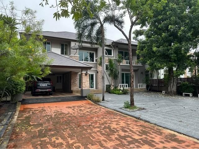 ให้เช่าบ้านเดี่ยว 2 ชั้น 173 ตรว. โครงการณุศาศิริ บางนา ถนนกิ่งแก้ว บางพลี ใกล้สนามบินสุวรรณภูมิติดต่อ:: ชยา โทร/ID Line:: 0942823961Link Line:: https://line.me/ti/p/3xFA1An8Kcรหัส# T26-1324บ้านเดี่ยว 2 ชั้น โครงการหมู่บ้านณุศาศิริบางนา ถนนกิ่งแก้ว บางพลี สมุทรปราการ๐ ขนาดพื้นที่ : 173 ตรว.๐ พื้นที่ใช้สอยตัวบ้าน : 420 ตรม๐ 3 ห้องนอน (ห้องน้ำในตัวทุกห้อง ห้องนอนใหญ่มีห้องแต่งตัว)๐ 4 ห้องน้ำ๐ 2 ห้องรับแขก / 1 ห้องครัว / 1 โซ