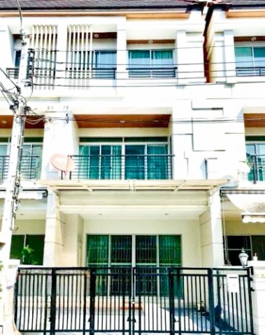 ศรีนครินทร์ 34,998บาท/เดือน อุดมสุข ทาวน์โฮม 3 ชั้นสไตล์โมเดิร์น 3-4นอน แยกพาราไดซ์พาร์ค400ม.3 น้ำ ใกล้เสรีมาร์เก็ต พาราไดซ์ พาร์ค 500 ม.ที่ดิน 22 ตร.ว.พื้นที่ใช้สอย 170 ตร.ม.พร้อมเฟอร์ฯครบ ครัวไทย และครัวฝรั่ง ทำเลเดินทางสะดวก เหมาะสำหรับอยู่อาศัย ใกล้MRT ศรีอุดม 700 ม.รร.นานาชาติ รพ. แหล่งไลฟ์สไตล์ และสวนหลวง ร.9 ให้เช่า  UdomSuk just 500 m.from Seri Market near Paradise Park400m. Srinakarin Modern 3-story townhome Rent 34,998B-M.  Paradise Park. Features 3-4bed 3 bath land size 22 sq.