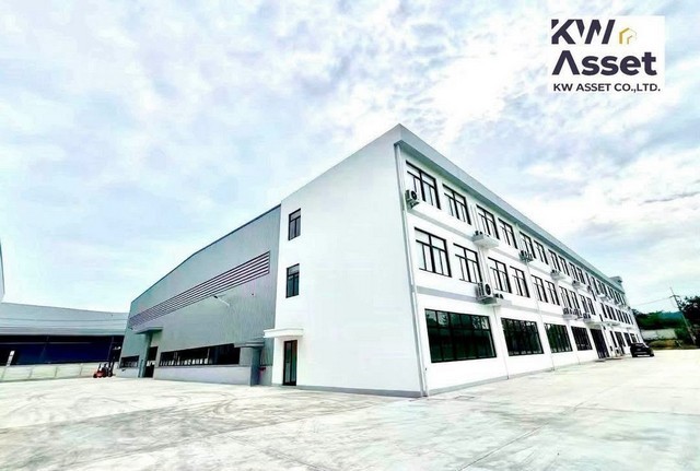 ให้เช่าโกดัง/โรงงาน พื้นที่รวม 3,800 ตร.ม. มีสำนักงานออฟฟิศ เขาคันทรง ศรีราชา ชลบุรีค่าเช่า 140 บาท/ตร.ม./เดือนพื้นที่รวม 3,800 ตร.ม. ผังสีม่วง- มีสำนักงานออฟฟิศ- ประตูโหลดตู้สินค้า 4ประตู- ห้องน้ำชาย 3 ห้อง- ห้องน้ำหญิง 3 ห้อง- มีป้อม รปภ. พร้อมห้องน้ำ ใช้ร่วมกัน- พื้นที่ล้อมรั้วเรียบร้อย- สามารถยื่นขอใบอนุญาตประกอบกิจการโรงงาน รง.4 ได้ตามประเภทกิจการและเงื่อนไขที่เกี่ยวข้