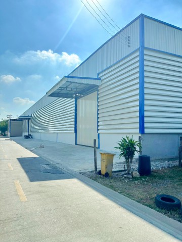ใกล้ตลาดเอสทีเพิ่มสิน 1.5 กม.เพิ่มสิน 37-43 สายไหม โกดังให้เช่า รถเทรลเลอร์เข้าออกได้ 1,250-2,500 ตร.ม. 1 ไร่ 1 งาน ไฟฟ้า 3 เฟส 4 สาย พร้อมออฟฟิศ และห้องน้ำในตัว ทำเลใกล้สำนักงานเขตสายไหม 1.6 กม.ตลาด โรงพยาบาล ชุมชน ทางด่วน และสนามบิน เหมาะสำหรับธุรกิจที่ต้องการเดินทาง และขนส่งสินค้าได้สะดวก 149,999-299,999 บาท/เดือน Phoem Sin 37-43 area Sai Mai. trailer truck access Warehouse for rent 1250-2500 sq.m. of space on a 1-rai-1-ngan land plot. Located just 1.5 km. from ST Phoem Sin Market. The site features  and a 3