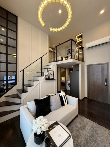 2-Bedroom Duo Space – Special Wide LayoutRare Item for Rent 50,000/monthPark Origin ThonglorBuilding C | 31st Floor, 44 sqm.2 Bedrooms | 1 Bathroom        Living Area with 4.25m high ceilingOpen and airy with a spacious atmosphere that feels more like a home than a typical condo.Please add me on LINE via the link below or LINE ID:LINE : https://lin.ee/v0xvHYi LINE ID: @742zugcsWhatsApp / Call: 090-985-9229Feel free to contact me to arrange a viewing.