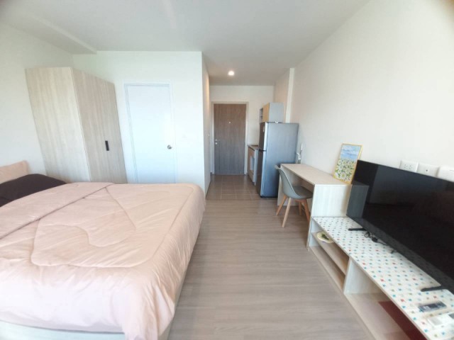 93795 ขาย คอนโด เฮย์ หัวหิน Hay Hua Hin 1 ห้องนอน จำนวนชั้น 8 อยู่ชั้น 5 สถานที่ใกล้ ทรูอาริน่า สปอร์ตคลับ พื้นที่ 25.04 ตร.ม.รหัสทรัพย์ : 93795ต้องการ : ขายประเภทอสังหา : คอนโดโครงการ : เฮย์ หัวหิน / Hay Hua Hinจังหวัด: ประจวบคีรีขันธ์   อำเภอ : หัวหิน   ตำบล : หนองแก   ถนน : -ซอย : -สถานที่ใกล้ : ทรูอาริน่า สปอร์ตคลับพื้นที่ (ตร.ม.): 25.04 ตารางเมตรจำนวนห้องนอน : 1 ห้องจำนวนห้องน้ำ : 1 ห้องชั้นที่ : 5จำนวนชั้น : 8 ชั้น