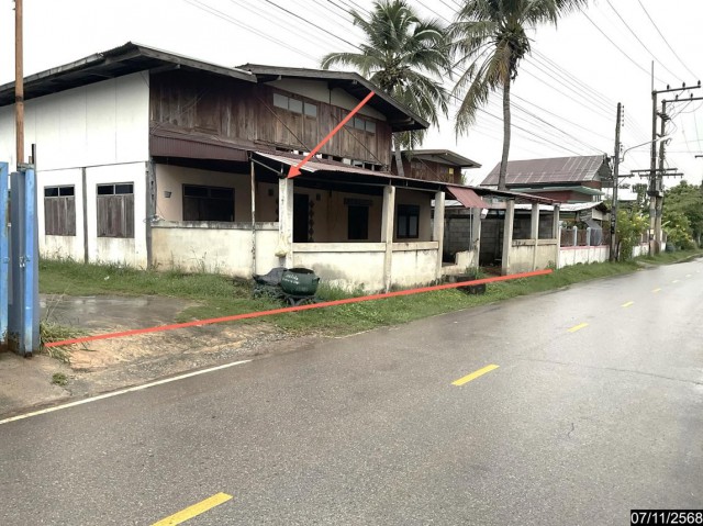 ขายบ้านเดี่ยว ชัยภูมิ ถนน สายบ้านผักปัง - บ้านแท่น (ชย.4017) ตำบล โอโล อำเภอ ภูเขียว จังหวัด ชัยภูมิ  ถนน สายบ้านผักปัง - บ้านแท่น (ชย.4017) ตำบล โอโล อำเภอ ภูเขียว จังหวัด ชัยภูมิ  ราคาโปรโมชั่น 1,196,000 บาท    ลดจาก 1,601,000 บาท ราคาโปรโมชั่นตั้งแต่วันที่ 1 กรกฎาคม 2569 – 30 กันยายน 2569  รายละเอียดทรัพย์ -  เนื้อที่ 223 ตร.ว. พื้นที่ใช้สอย 213 ตร.ม. -  1 ห้องนอน  -  1 ที่จอดรถ  -  บ้านหันไปทางทิศตะวันออกเฉียง�