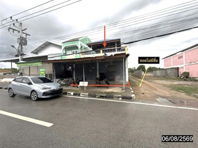 ขาย บ้านเดี่ยว/ทาวน์เฮ้าส์/คอนโด โกดัง อุทัยธานี  ถนน สายอุทัยธานี - บ้านไร่ (ทล.333) ตำบล เมืองการุ้ง อำเภอ บ้านไร่ จังหวัด อุทัยธานี  ราคาโปรโมชั่น   12,012,000   บาท    ลดจาก  16,192,000    บาท ราคาโปรโมชั่นตั้งแต่วันที่ 1 กรกฎาคม 2569 – 30 กันยายน 2569  รายละเอียดทรัพย์ -  เนื้อที่ 4-3-62.00 ไร่  พื้นที่ใช้สอย 256 ตร.ม. -  บ้านหันไปทางทิศ ตะวันตกเฉียงใต้  พิกัดทรัพย์ : https://maps.app.goo.gl/QwT7KFkkXrtGvpFE8  สถานที่ใกล้เคียง   -7-Eleven �