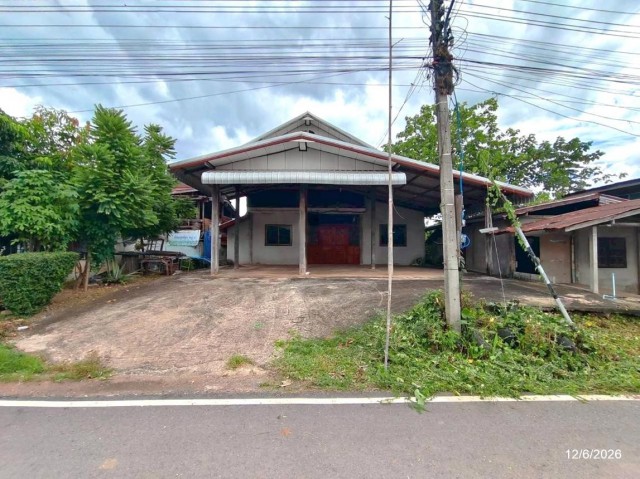 ขายบ้านเดี่ยว ชัยภูมิ ถนน สายบ้านโคกสะอาด - บ้านหัวคูสระ ตำบล โคกสะอาด อำเภอ ภูเขียว จังหวัด ชัยภูมิ  ถนน สายบ้านโคกสะอาด - บ้านหัวคูสระ ตำบล โคกสะอาด อำเภอ ภูเขียว จังหวัด ชัยภูมิ  ราคาโปรโมชั่น 1,086,000 บาท    ลดจาก 1,384,000 บาท ราคาโปรโมชั่นตั้งแต่วันที่ 1 กรกฎาคม 2569 – 30 กันยายน 2569  รายละเอียดทรัพย์ -  เนื้อที่ 95 ตร.ว. พื้นที่ใช้สอย 229.50 ตร.ม. -  4 ห้องนอน 5 ห้องน้ำ  -  1 ที่จอดรถ  -  บ้านหันไป