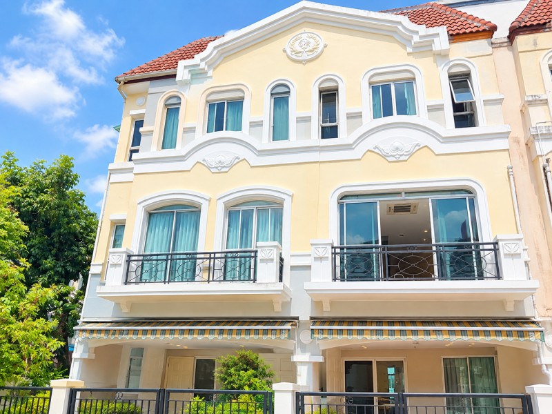 รร.ลาดปลาเค้าพิทยาคม 800 ม ขาย-เช่าทาวน์เฮ้าส์ 3ชั้น เล่นระดับ 26,998บาท-เดือน 3นอน 4น้ำ 20ตร.วา. 200ตร.ม. Renovate 5แอร์ แยกเกษตร เสนานิคม 800ม. ใหม่พร้อมเฟอร์ฯ เครื่องใช้ไฟฟ้าบรรยากาศสงบ ติดสโมสร และสวน พร้อมสิ่งอำนวยความสะดวกครบครัน ใกล้ตลาด รพ.สถานศึกษา และแหล่งช้อปปิ้ง ทำเลประเสริฐมนูกิจ 21-27 เกษตร-นวมินทร์LatPlaKhao Sch 800m. 5A/C Kaset Senanikom 800m. For Sale-Rent 3-story split-level townhouse 26,998B-m BaanKlangMuang near  Intersection and Features 3bed 4bath 20sq wa. 200sq.m. Newly renovated and 