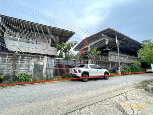ขายโรงงานเมืองสมุทรสาคร ขนาดพื้นที่ 4-1-94.00 ไร่     ถนน เลียบคลองบางน้ำจืด ตำบล บางน้ำจืด อำเภอ เมืองสมุทรสาคร จังหวัด สมุทรสาคร  ราคาโปรโมชั่น  34,786,000   บาท    ลดจาก  40,367,000   บาท ราคาโปรโมชั่นตั้งแต่วันที่ 1 กรกฎาคม 2569 – 30 กันยายน 2569  รายละเอียดทรัพย์ -  ขนาดพื้นที่4-1-94.00 ไร่ -  อาคารโรงงาน 2 ชั้น , อายุอาคาร 22 ปี, พื้นที่ใช้สอย 5,820 ตร.ม.  -  อาคาร คสล.ชั้นเดียว มีชั้นลอย , อายุอาคาร 22 ปี, พื้นที่�