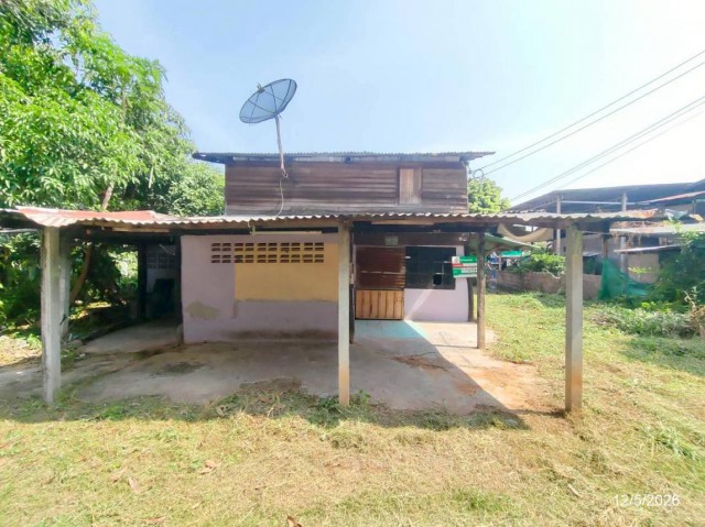 ขายบ้านเดี่ยว ชัยภูมิ ถนน นิเวศรัตน์ (ทล.202) ตำบล ในเมือง อำเภอ เมืองชัยภูมิ จังหวัด ชัยภูมิ  ถนน นิเวศรัตน์ (ทล.202) ตำบล ในเมือง อำเภอ เมืองชัยภูมิ จังหวัด ชัยภูมิ  ราคาโปรโมชั่น 1,433,000 บาท    ลดจาก 1,987,000 บาท ราคาโปรโมชั่นตั้งแต่วันที่ 1 กรกฎาคม 2569 – 30 กันยายน 2569  รายละเอียดทรัพย์ -  เนื้อที่ 138.60 ตร.ว. พื้นที่ใช้สอย 149.25 ตร.ม. -  1 ห้องนอน 1 ห้องน้ำ  -  1 ที่จอดรถ  -  บ้านหันไปทางทิศตะวันออกเฉีย