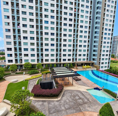 AOM 3198ขายคอนโดลุมพินีพาร์คบีช จอมเทียน ตึก E ชั้น 8 วิวสระ 23 ตรม. ราคา 1.5 ล้านมาใหม่  ขาย ลุมพินีพาร์คบีช จอมเทียน  ตึก E ชั้น 8  ขนาด 23 ตรม. วิวสระ รีโนเวทใหม่ทั้งหมด สภาพใหม่มาก โควต้าต่างชาติติดต่อขอรูปและรายละเอียดเพิ่มเติม  สนใจนัดชมสถานที่จริงContact  TEL/LINE คุณต๋อม 081-925-2443          TEL/LINE        086-542-7078WhatsApp : +66 81 925 2443อสังหาริมทรัพย์ ยินดีรับฝากขาย-เช่า อสังหาริมทรัพย์ทุกชนิด